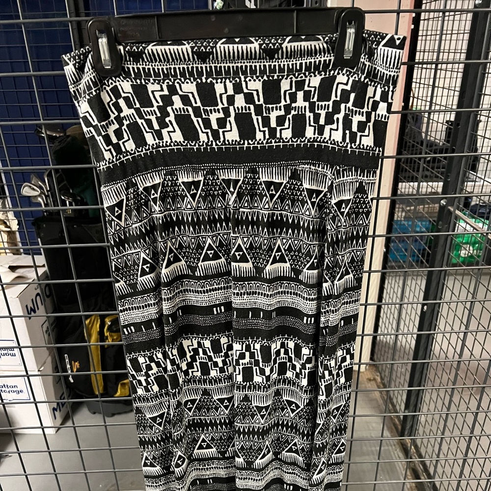 Black and white long skirt